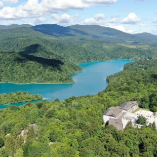 Hotel Jezero